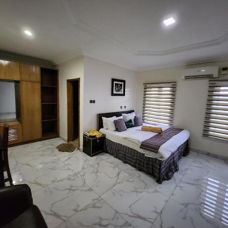 Nue-Crest Hotels & Suites إينوجو المظهر الخارجي الصورة