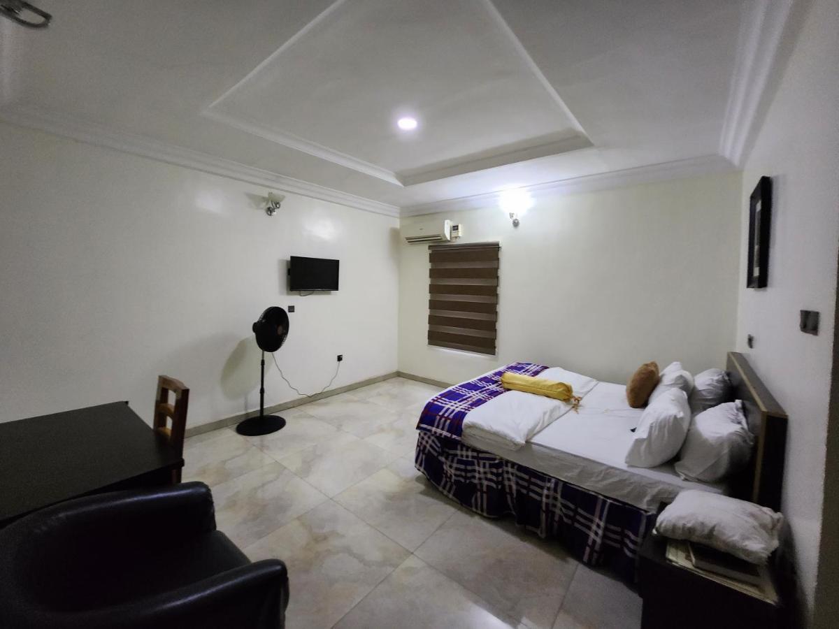 Nue-Crest Hotels & Suites إينوجو المظهر الخارجي الصورة